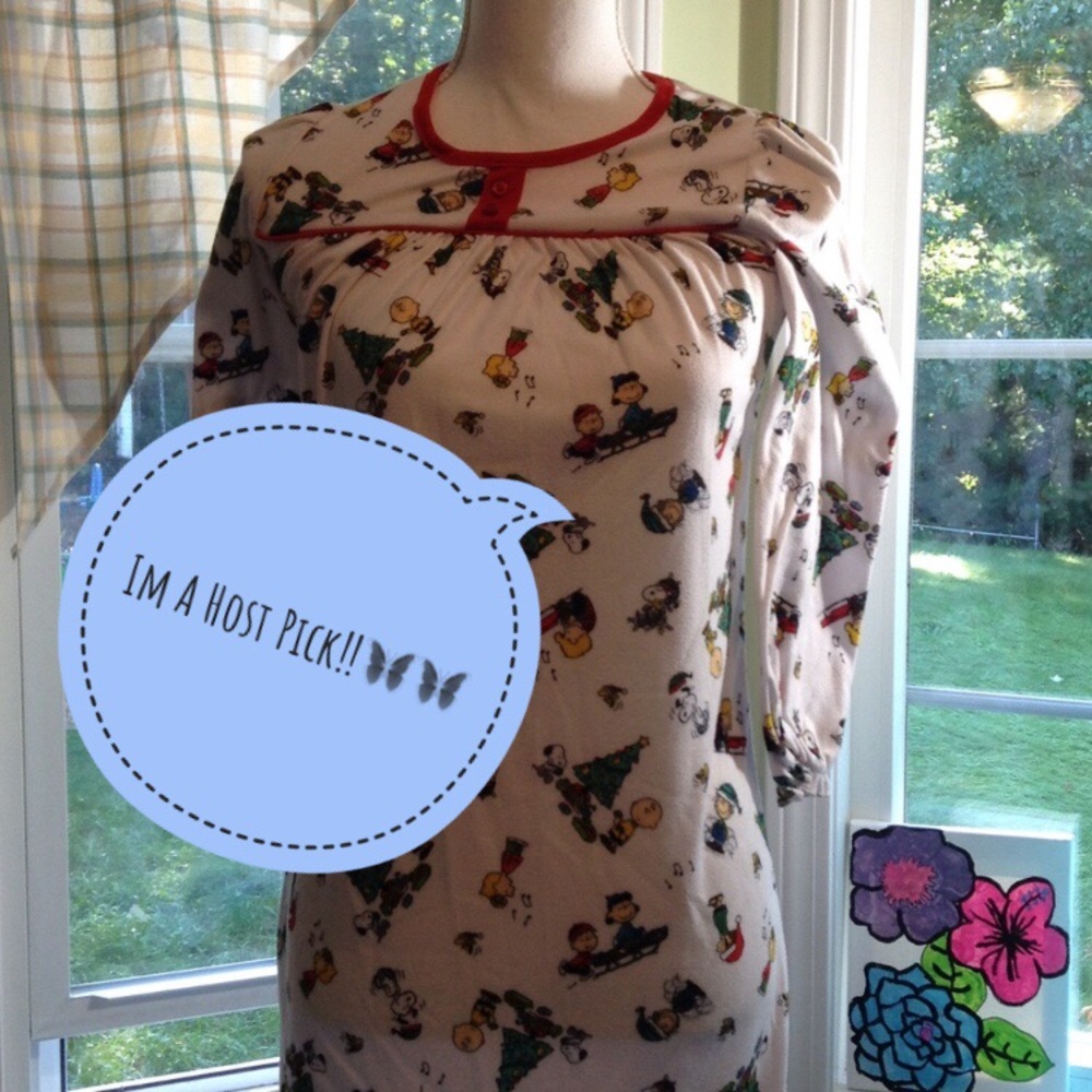 🎉HP🎉Girls nightgown by peanuts!